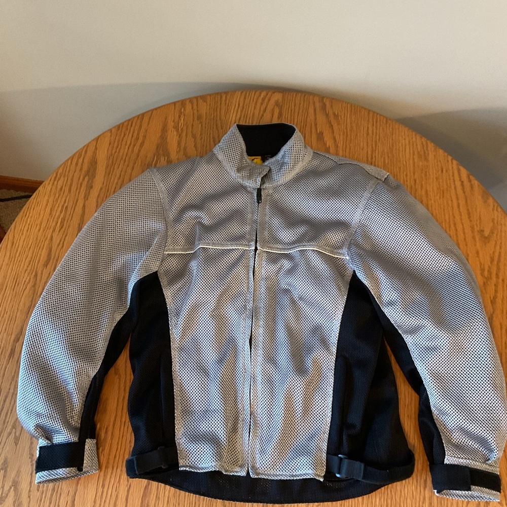 Women’s Mesh Warm Weather Motorcycle Jacket. Black and Silver, Size 16.
